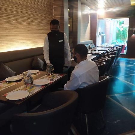 Hotel Plaza Mumbai Eksteriør bilde
