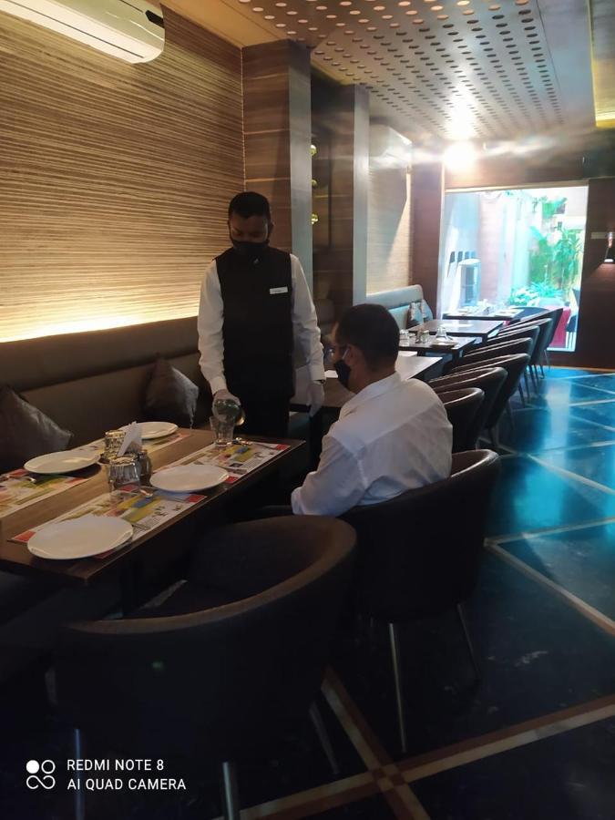Hotel Plaza Mumbai Eksteriør bilde