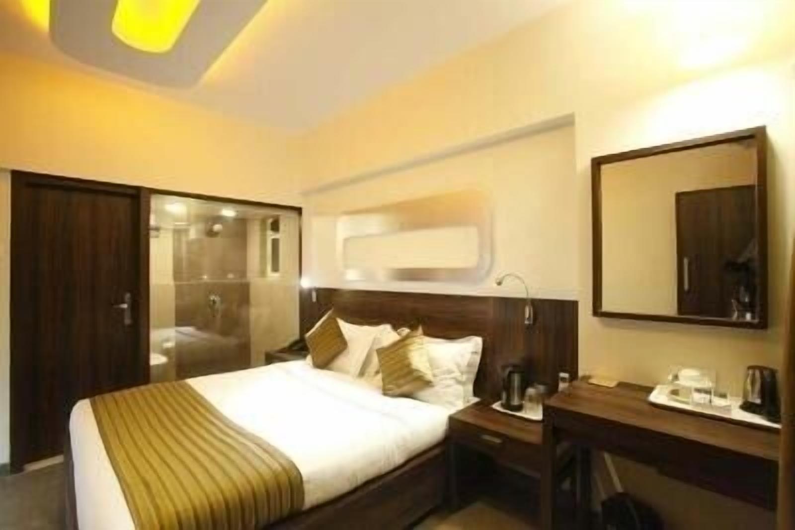 Hotel Plaza Mumbai Eksteriør bilde