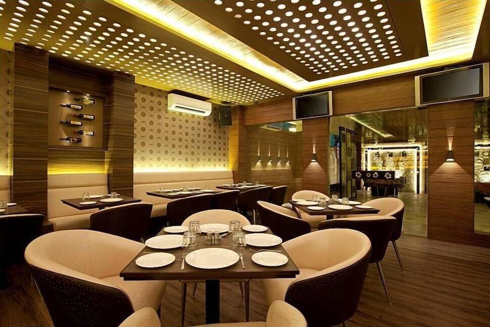 Hotel Plaza Mumbai Eksteriør bilde